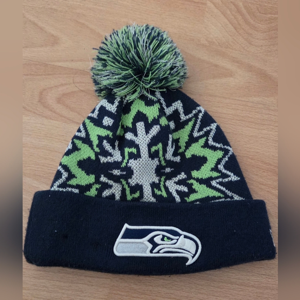 New Era Seahawks Beanie GLOW IN THR DARK - NFL Official